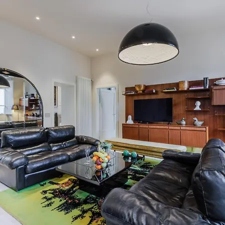 Casa Designer Modern 1st Floor With Terrace Apartment